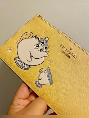 New! SOLDOUT RARE Kate Spade x Disney Beauty and the Beast Mrs. Potts wristlet